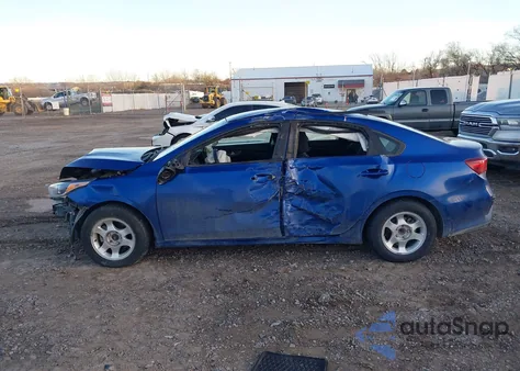 2019 Kia Forte Lxs z USA, uszkodzony, nr VIN 3KPF24AD9KE126042